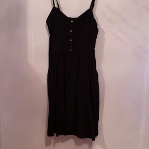 Cute Black Dress w Pockets